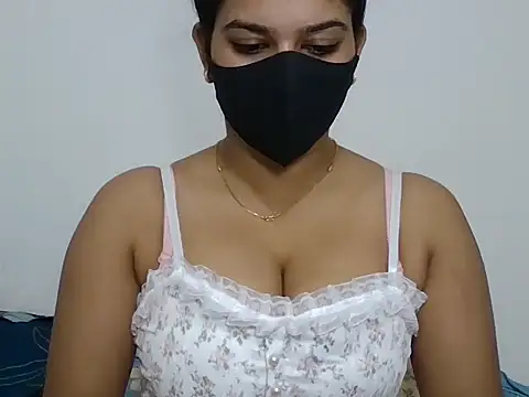 sparkling queen online show from March 9, 2025, 2:07 am