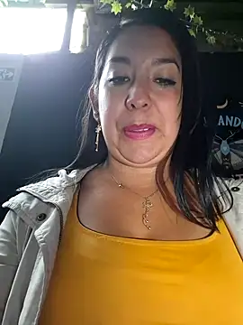 Bella keny online show from February 11, 2025, 7:38 pm