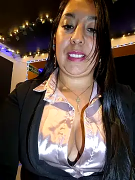 Bella keny online show from February 12, 2025, 11:41 pm