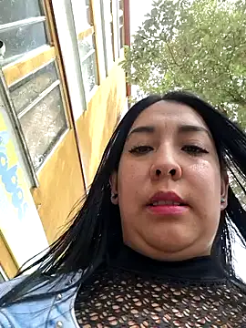 Bella keny online show from March 17, 2025, 2:45 pm