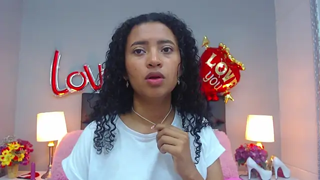 JessyZoe online show from February 17, 2025, 12:48 pm