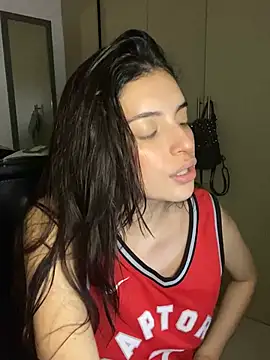 dakota le online show from January 4, 2025, 1:42 am