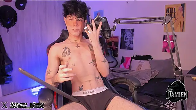 cinnamon boyxxx online show from November 15, 2025, 2:53 am