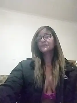 Snapshot of karmicQueen669 chatting on May 14, 2026, 5:31 pm karmicQueen669 online show from May 14, 2026, 5:31 pm