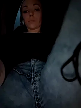 Snapshot of Genevieve143 chatting on January 9, 2025, 11:56 pm Genevieve143 online show from January 9, 2025, 11:56 pm