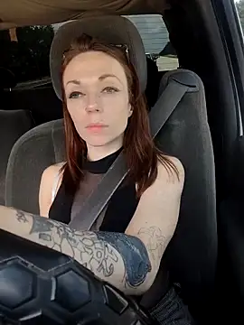 Genevieve143 online show from May 10, 2026, 6:46 pm