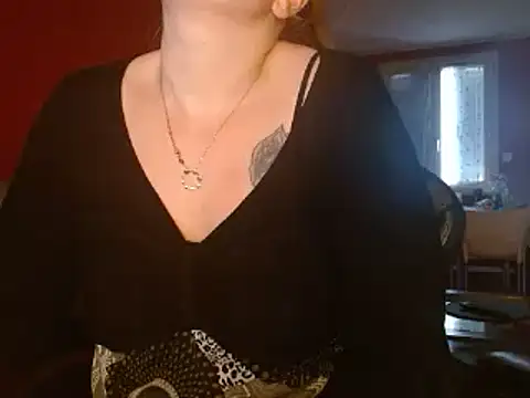Snapshot of cruellaculdenfer67 chatting on December 17, 2024, 1:16 pm cruellaculdenfer67 online show from December 17, 2024, 1:16 pm