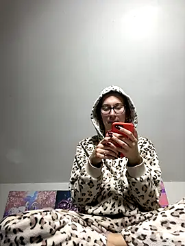 Snapshot of ur_pleasure_ chatting on December 4, 2024, 8:07 pm ur pleasure online show from December 4, 2024, 8:07 pm