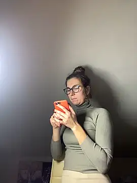 Snapshot of ur_pleasure_ chatting on December 10, 2024, 7:22 pm ur pleasure online show from December 10, 2024, 7:22 pm