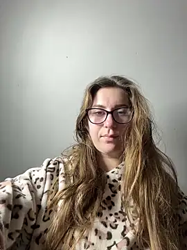 Snapshot of ur_pleasure_ chatting on January 22, 2025, 8:28 pm ur pleasure online show from January 22, 2025, 8:28 pm