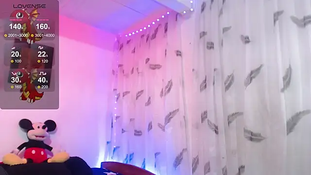 tania 060101 online show from March 21, 2025, 9:45 pm