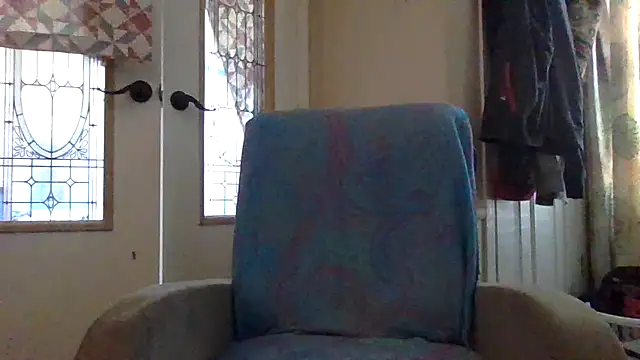 Snapshot of velvetta_ chatting on October 9, 2025, 5:55 pm velvetta  online show from October 9, 2025, 5:55 pm