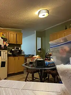 velvetta  online show from December 5, 2025, 7:10 pm