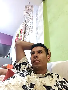 Snapshot of josehot151515 chatting on January 3, 2025, 1:59 am josehot151515 online show from January 3, 2025, 1:59 am