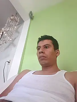 Snapshot of josehot151515 chatting on December 2, 2025, 5:41 pm josehot151515 online show from December 2, 2025, 5:41 pm