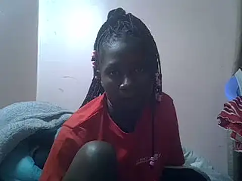 Snapshot of Petite_rider chatting on February 3, 2025, 2:45 pm Petite rider online show from February 3, 2025, 2:45 pm