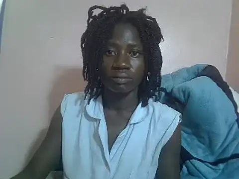 Snapshot of Petite_rider chatting on March 19, 2025, 7:40 am Petite rider online show from March 19, 2025, 7:40 am