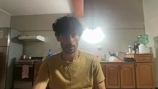 nicolaaaaas online show from March 11, 2026, 8:31 am