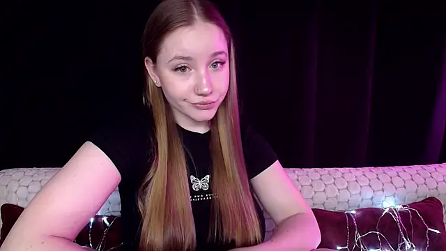 Snapshot of SindiWatsoon chatting on December 15, 2024, 1:00 pm SindiWatsoon online show from December 15, 2024, 1:00 pm