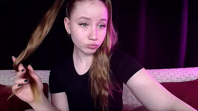 Snapshot of SindiWatsoon chatting on January 2, 2025, 11:41 am SindiWatsoon online show from January 2, 2025, 11:41 am