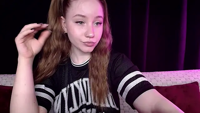 Snapshot of SindiWatsoon chatting on January 26, 2025, 11:28 am SindiWatsoon online show from January 26, 2025, 11:28 am