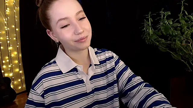 Snapshot of SindiWatsoon chatting on September 26, 2025, 12:53 pm SindiWatsoon online show from September 26, 2025, 12:53 pm