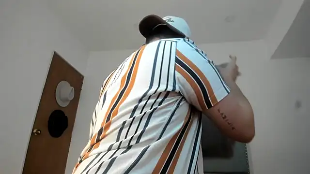 Latin boy surprisee online show from July 14, 2026, 12:24 am