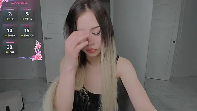 KellyBarton online show from December 16, 2024, 7:10 pm