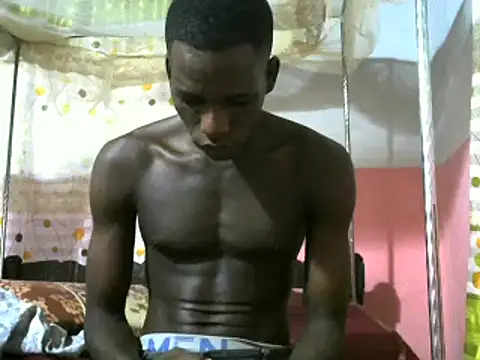 Snapshot of Bigras0011 chatting on February 19, 2025, 3:50 am Bigras0011 online show from February 19, 2025, 3:50 am