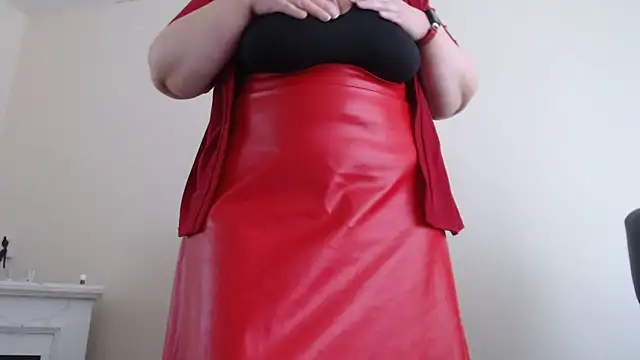 MilfGina online show from February 5, 2025, 12:49 pm