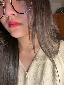 Krixxi22 online show from February 26, 2026, 2:27 pm