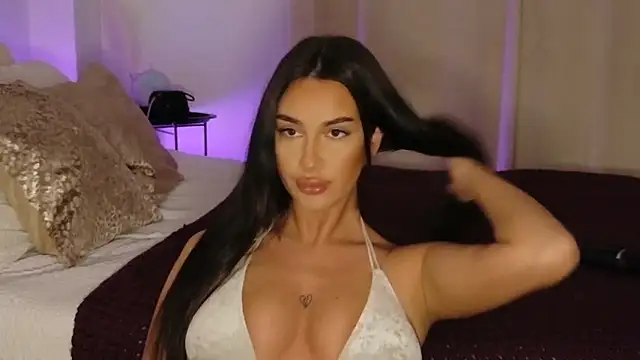 LuanaDess online show from April 23, 2026, 10:34 pm