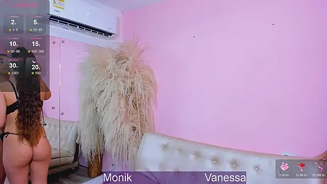 Snapshot of Wetnaughtygirls chatting on January 14, 2026, 1:55 am Wetnaughtygirls online show from January 14, 2026, 1:55 am