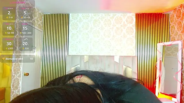 martinna tay online show from December 22, 2025, 3:36 am