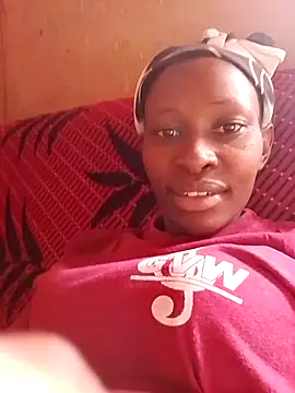 LOVELY-2BERRY online show from October 7, 2025, 6:21 am