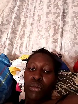 LOVELY-2BERRY online show from December 19, 2025, 6:42 am