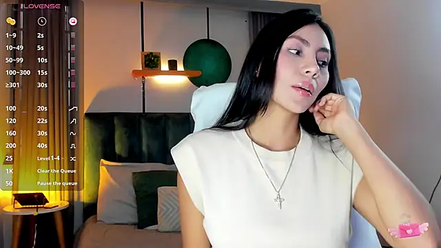 Snapshot of nichole_bree_ chatting on February 17, 2025, 3:31 pm nichole bree  online show from February 17, 2025, 3:31 pm