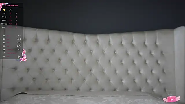 Snapshot of nichole_bree_ chatting on February 28, 2025, 11:25 am nichole bree  online show from February 28, 2025, 11:25 am