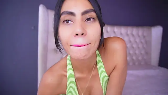 Snapshot of nichole_bree_ chatting on October 14, 2025, 7:14 pm nichole bree  online show from October 14, 2025, 7:14 pm