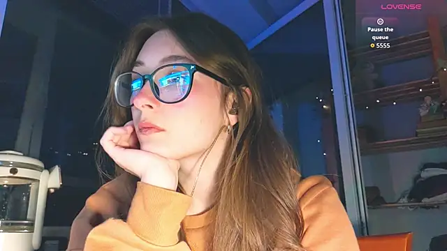 monlight  dana online show from April 20, 2026, 6:53 pm