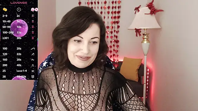 Emily Midlton online show from March 4, 2025, 5:24 pm