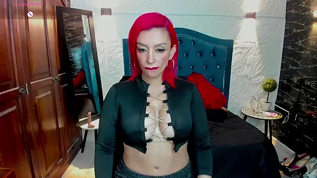 RedQueenMilf online show from October 13, 2025, 8:09 pm