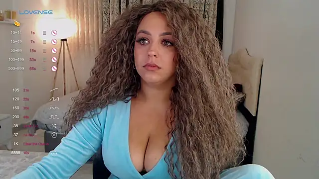  Just a queen 3 online show from September 26, 2025, 4:33 pm