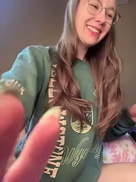 sage  marie online show from March 20, 2025, 2:21 pm