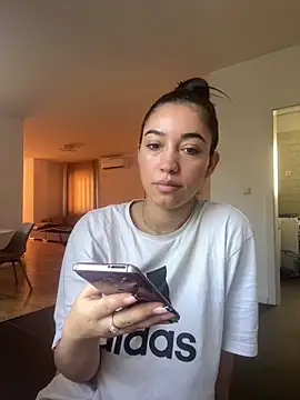 Amy Sin online show from September 23, 2025, 1:58 pm