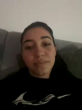 Amy Sin online show from November 5, 2025, 5:57 pm