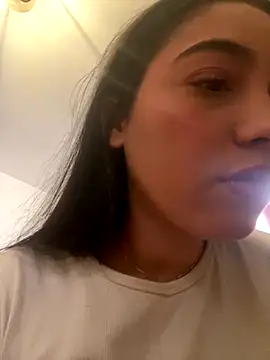 Amy Sin online show from November 7, 2025, 3:45 pm