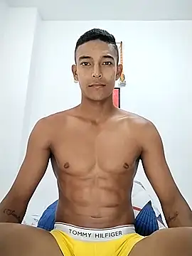 Demiansteven2 online show from February 16, 2025, 2:10 pm