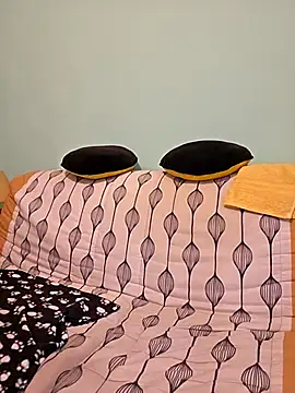 SpiceLea online show from December 2, 2025, 12:54 pm