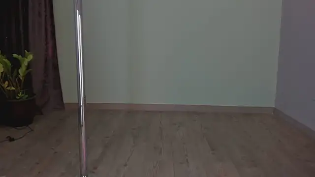 Snapshot of Angelbae- chatting on January 11, 2025, 1:01 pm Angelbae- online show from January 11, 2025, 1:01 pm